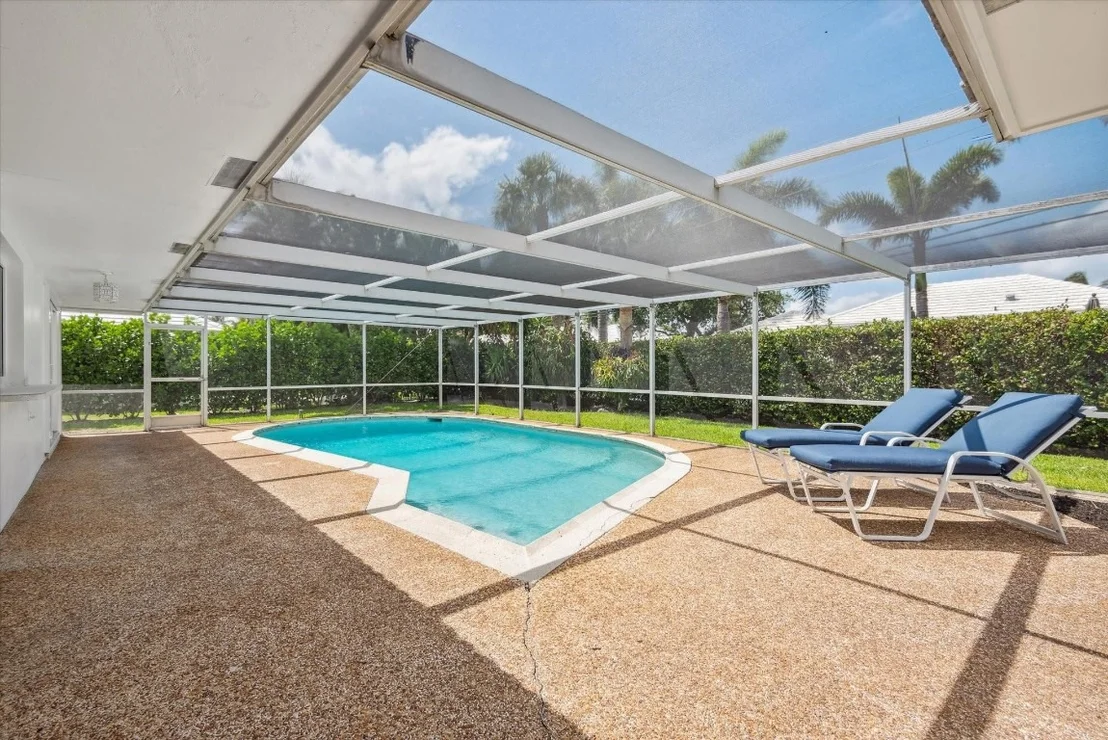 Photo of 625 Canistel Lane
