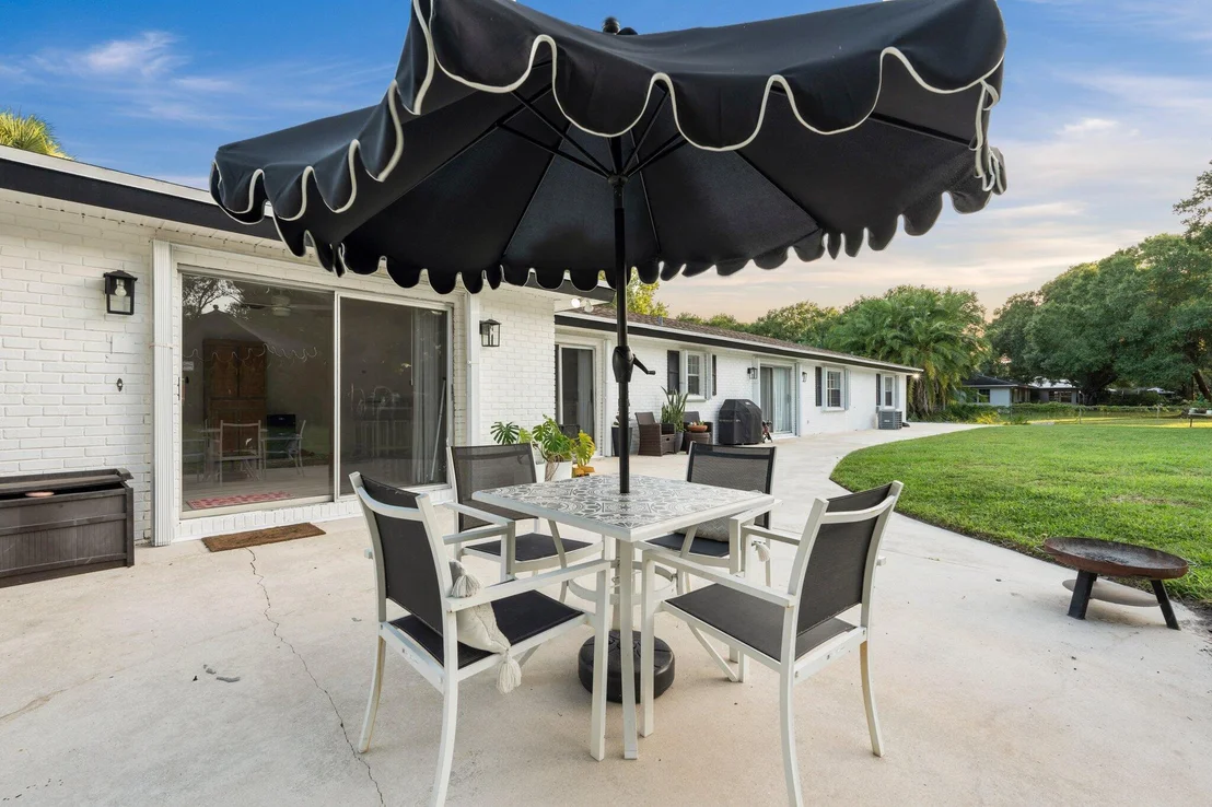 Photo of 2900 Grove Drive