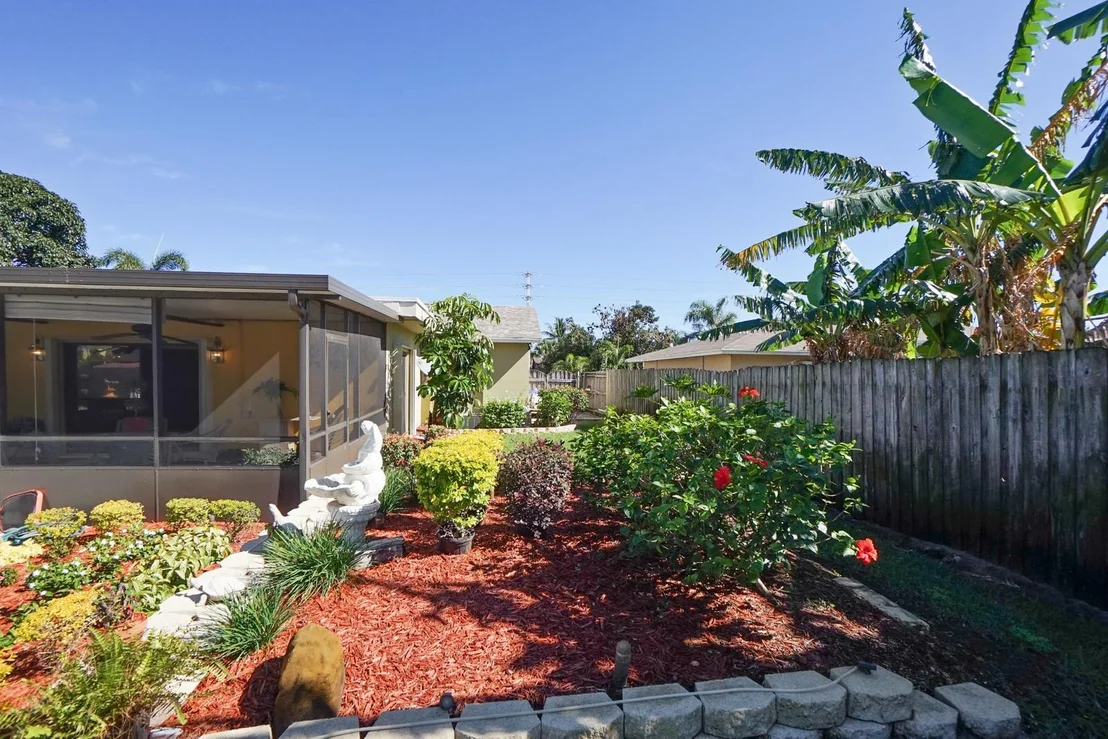 Photo of 441 Davis Road