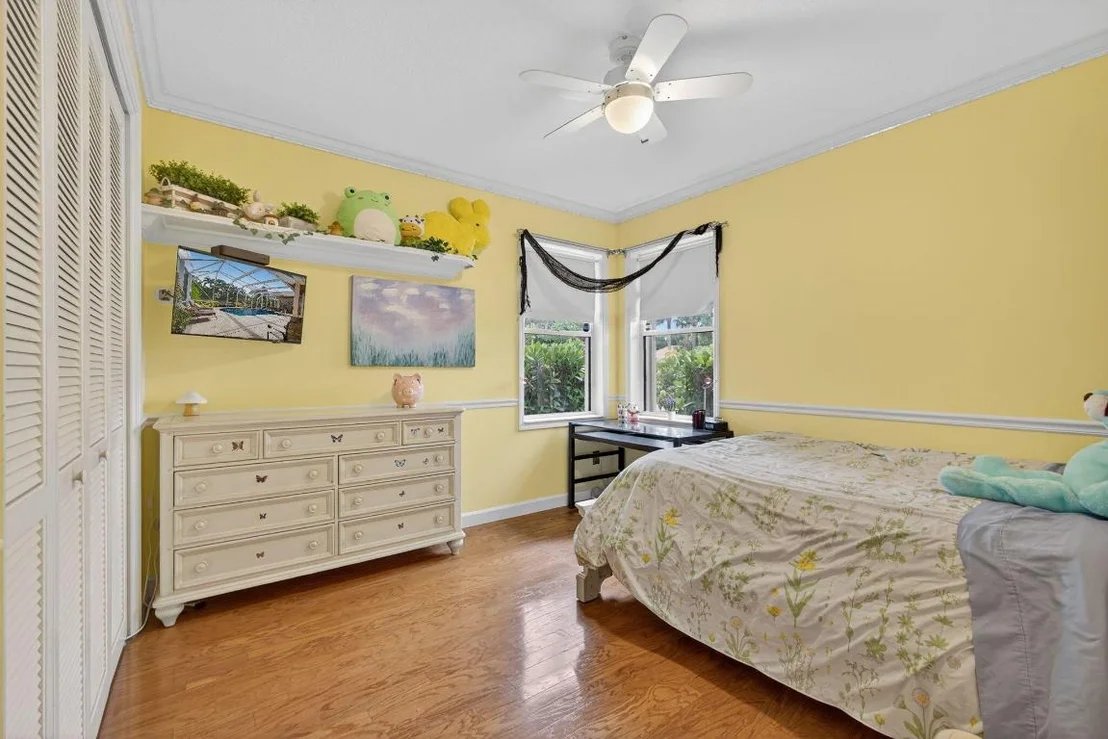 Photo of 125 Renaissance Circle