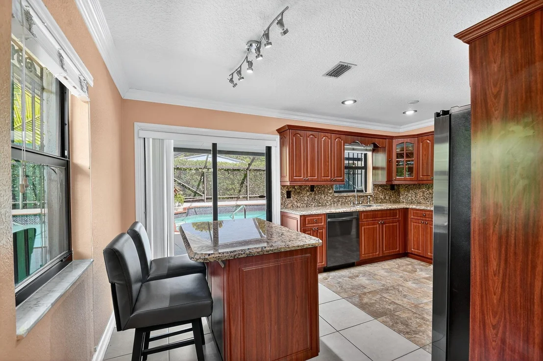 Photo of 1035 Soelca Drive