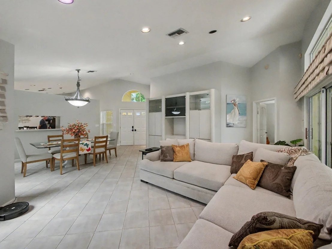 Photo of 157 Harbor Lake Circle