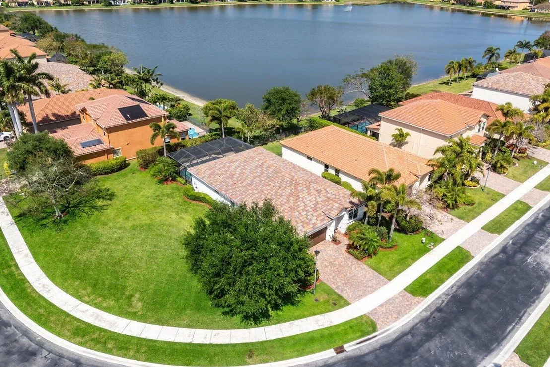 Photo of 10747 Ivanhoe Lane