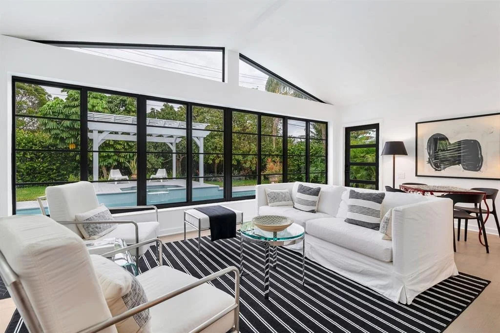 Photo of 327 Potter Road