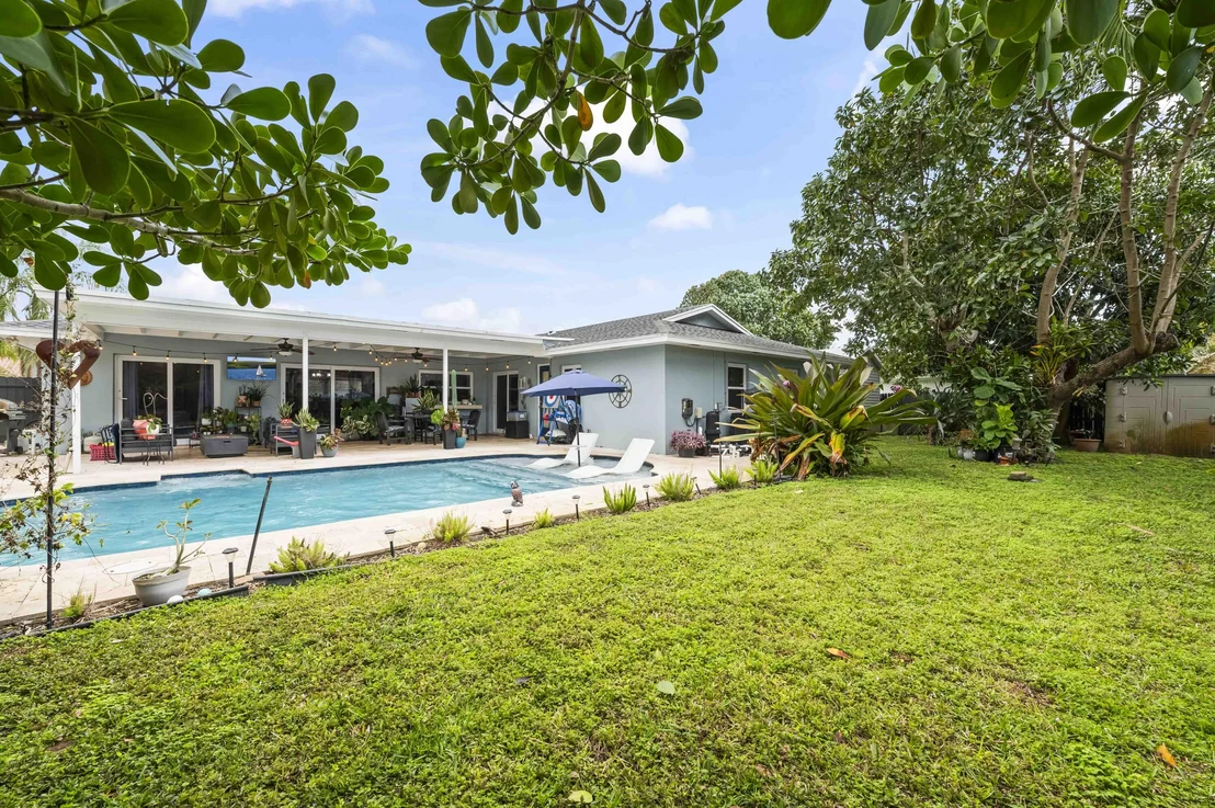 Photo of 6427 Travis Road