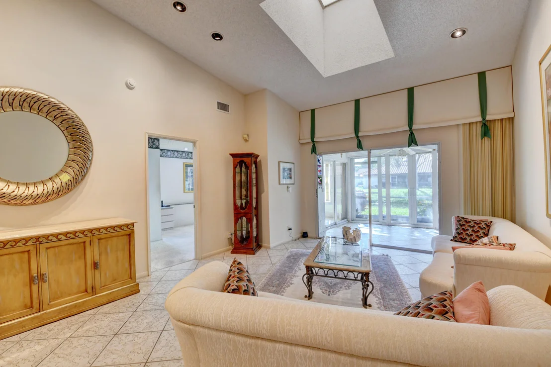 Photo of Unit A at 6384 Mill Pointe Circle