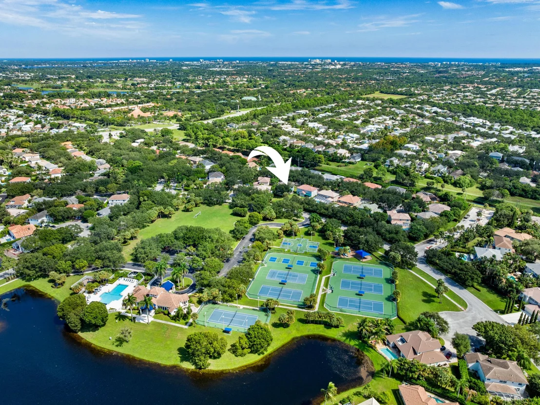 Photo of 572 Scrubjay Lane