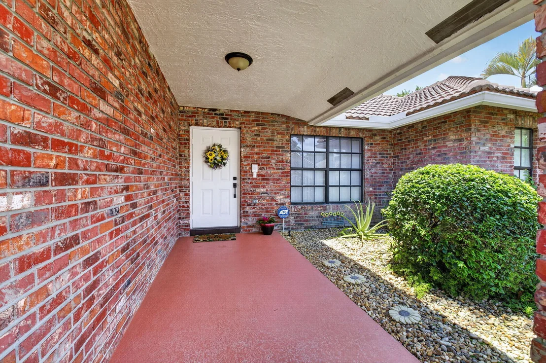 Photo of 19600 Sedgefield Terrace