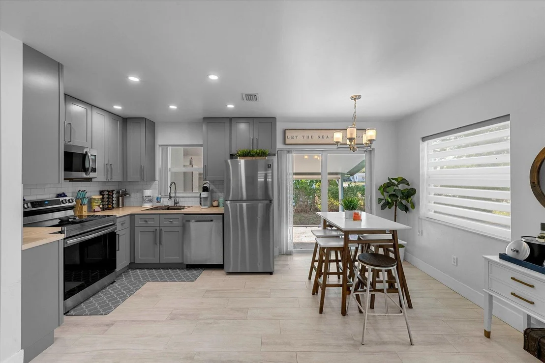 Photo of 210 6th Street