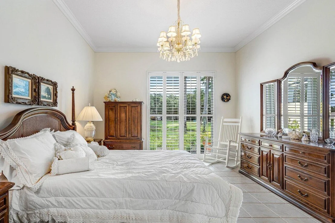 Photo of 4775 Lakeland Drive