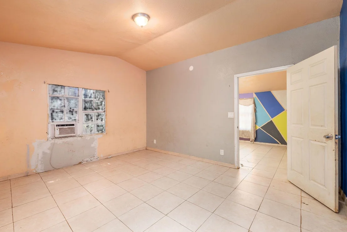 Photo of 3670 NW 27th Avenue