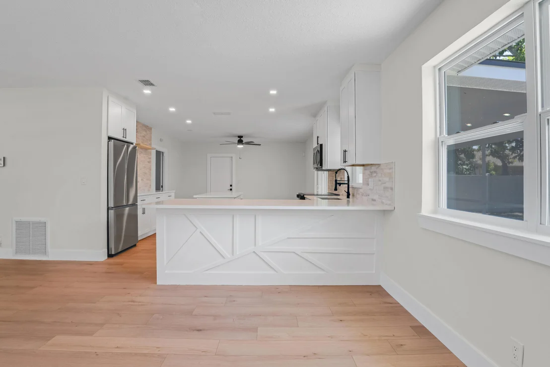 Photo of 598 Coral Way