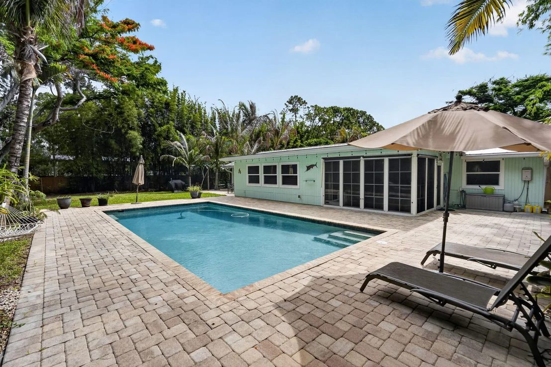 Photo of 17391 Alexander Run