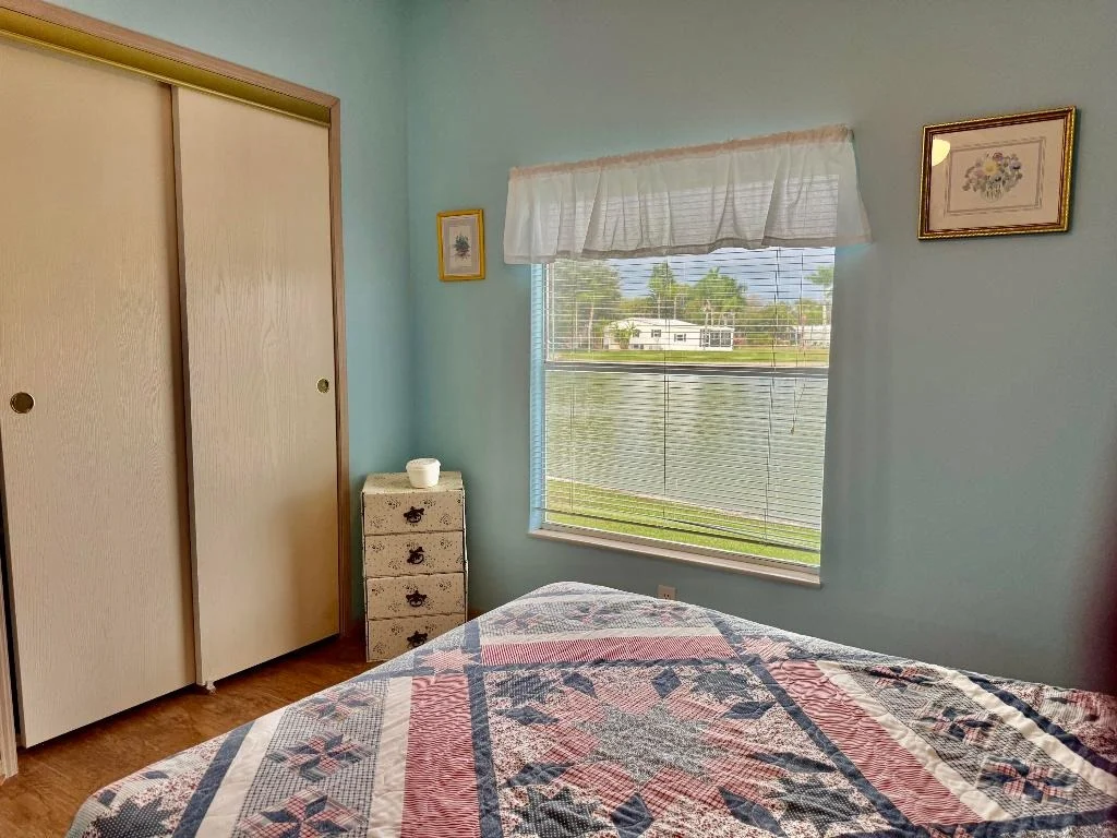 Photo of 1704 SW 35th Circle