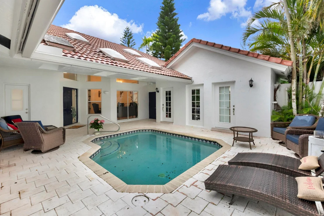 Photo of 6161 Hook Lane