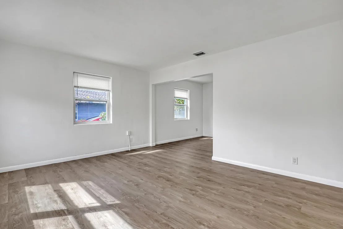 Photo of 247 Silver Beach Road