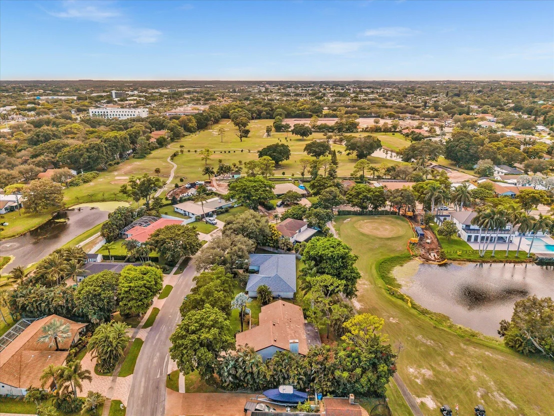 Photo of 3537 Lakeview Drive