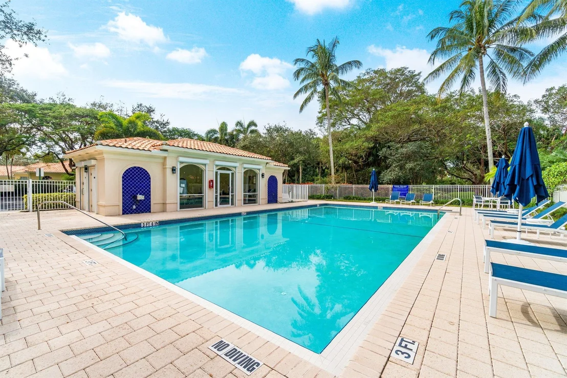 Photo of 2048 Valencia Drive