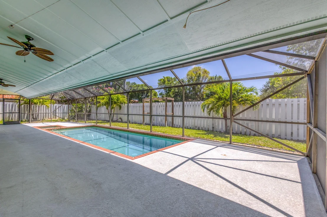 Photo of 120 Bayberry Circle