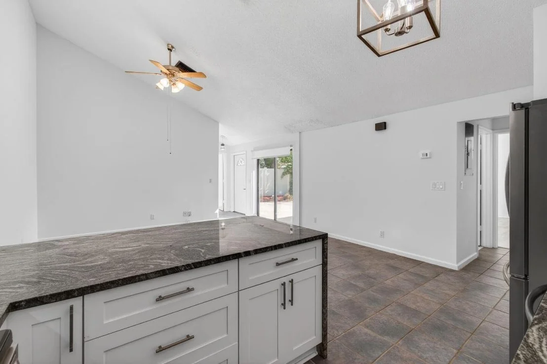 Photo of 1350 Periwinkle Place