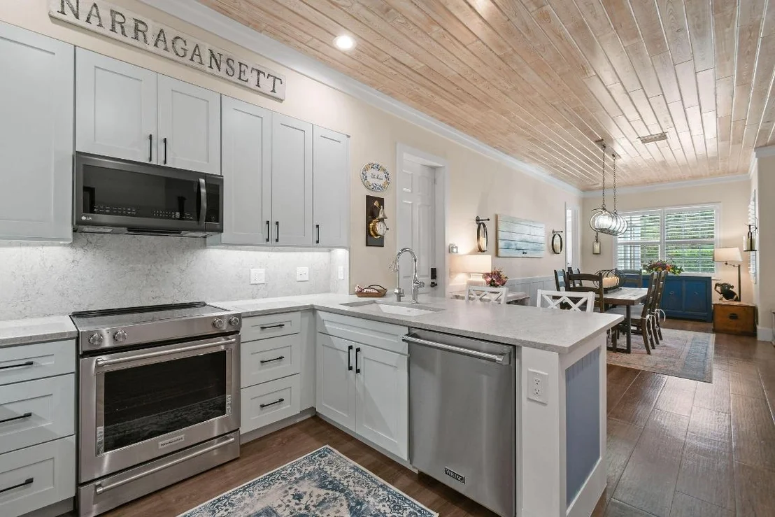 Photo of 4015 Community Drive