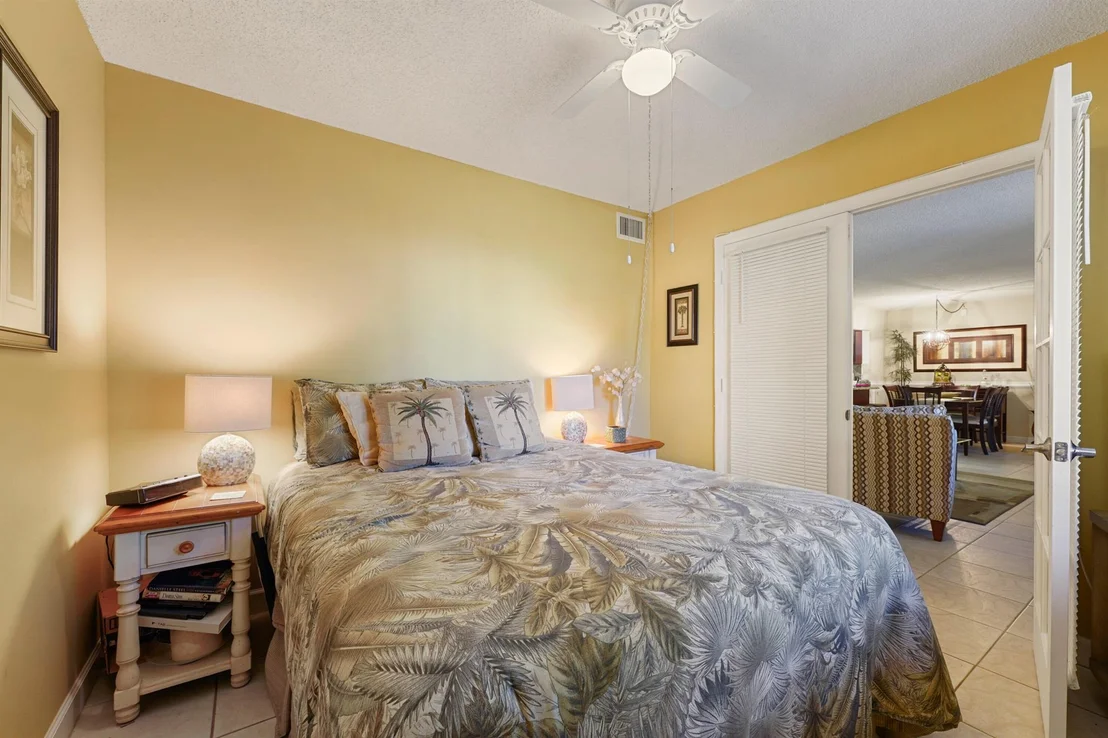 Photo of Unit C1 at 322 Pine Ridge Circle