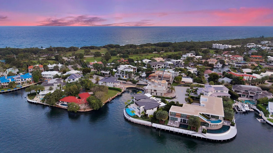 Photo of 829 Orchid Drive