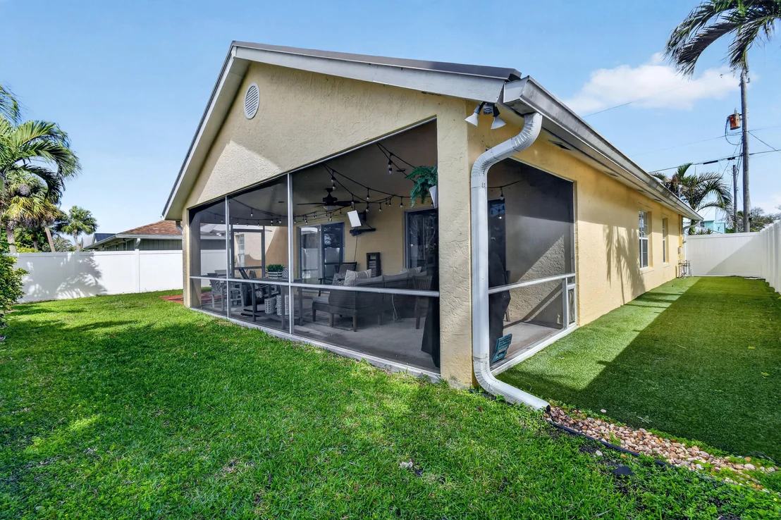 Photo of 6366 Barbara Street