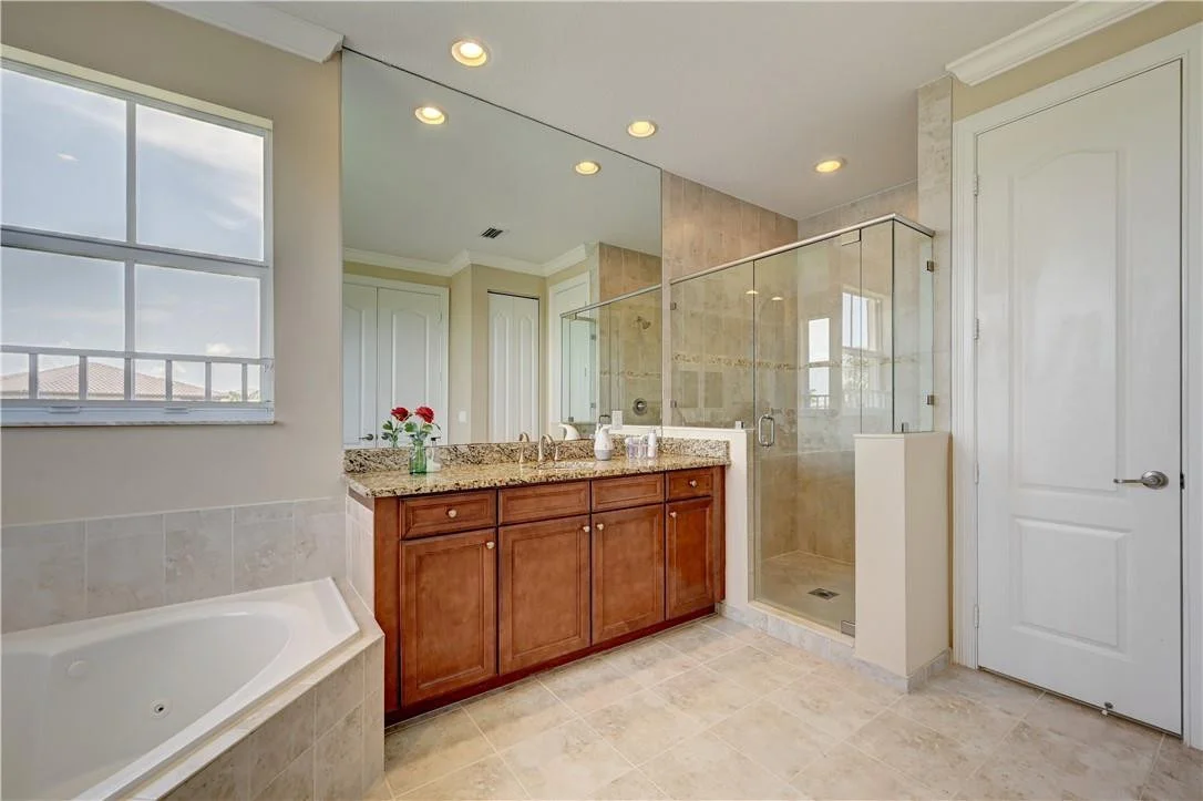 Photo of 8631 S Lakeside Bend