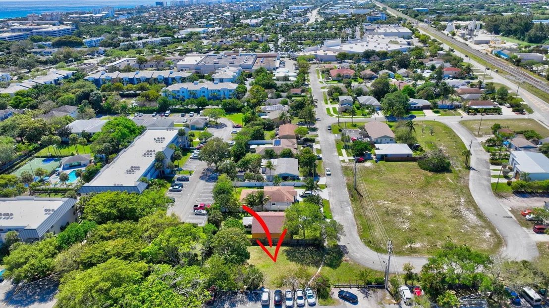 Photo of 1011 Miami Boulevard