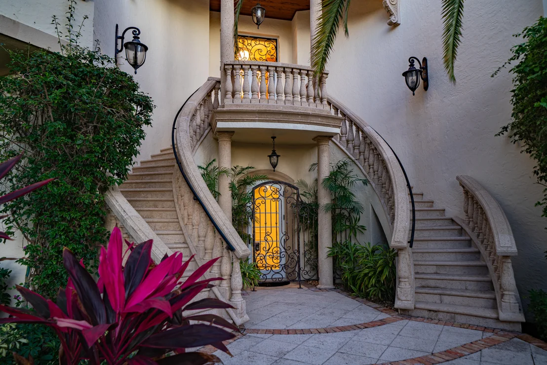 Photo of 4117 S Ocean Boulevard