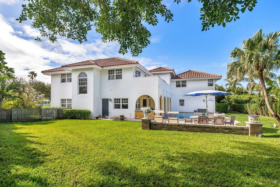 Photo of 141 Rotunda Drive