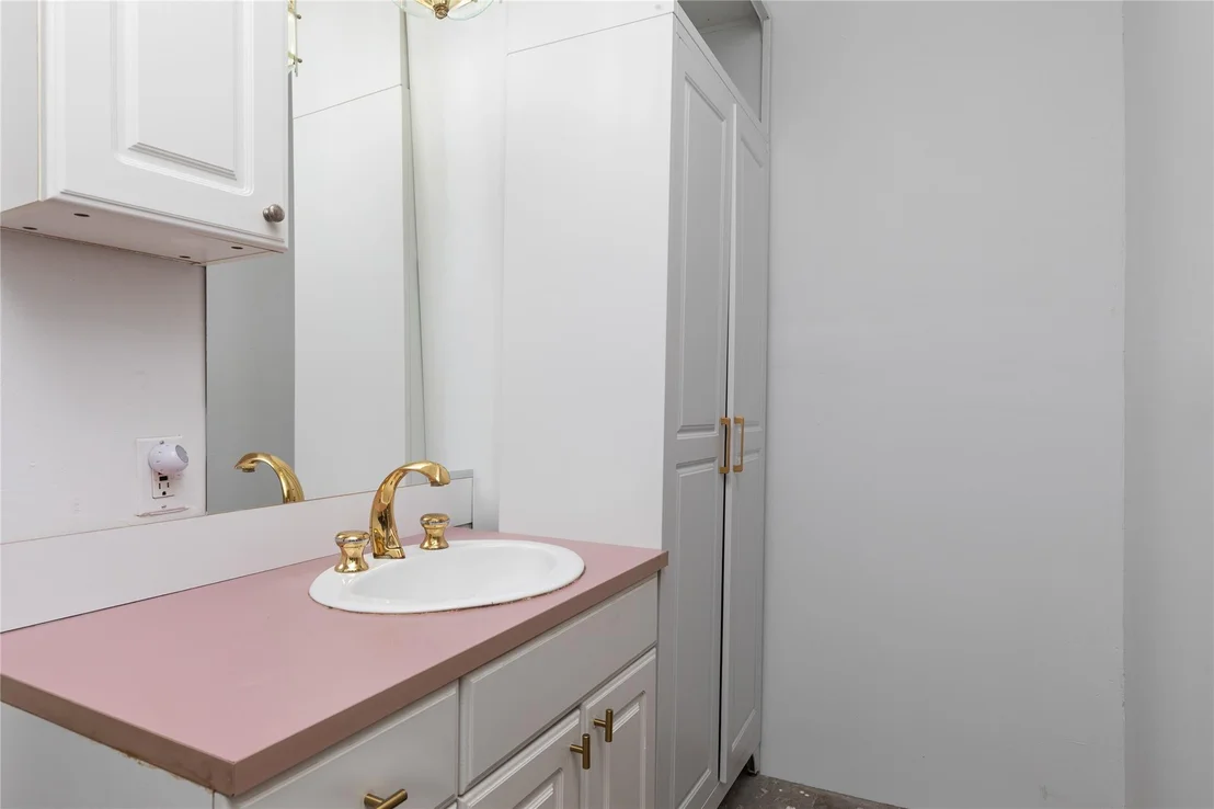 Photo of 360 SE 5th Avenue