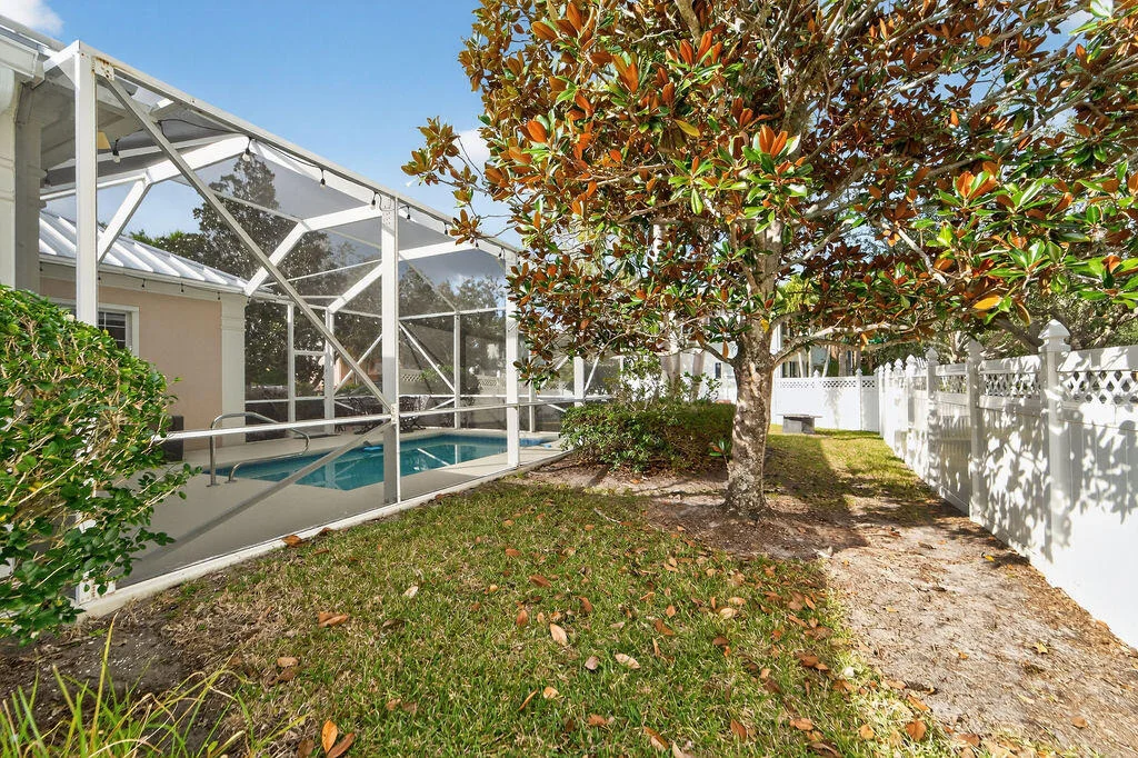 Photo of 102 Bonaire Lane