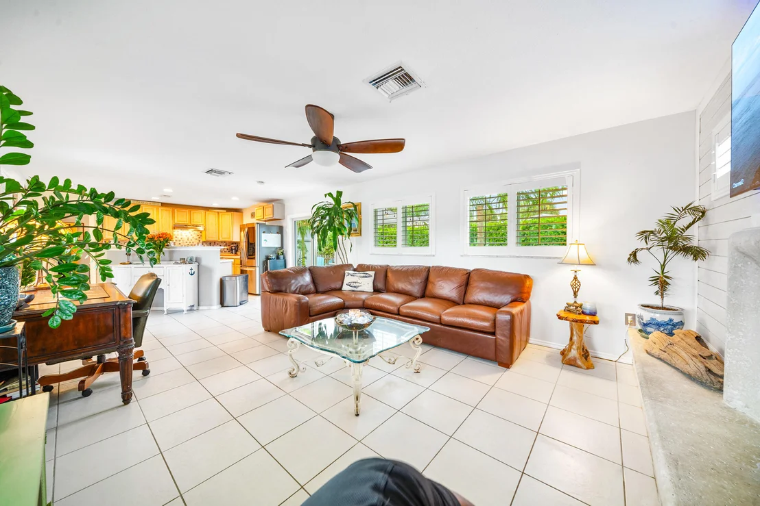 Photo of 1920 Jacaranda Drive