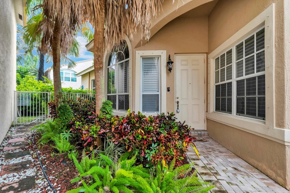 Photo of 4813 S Classical Boulevard