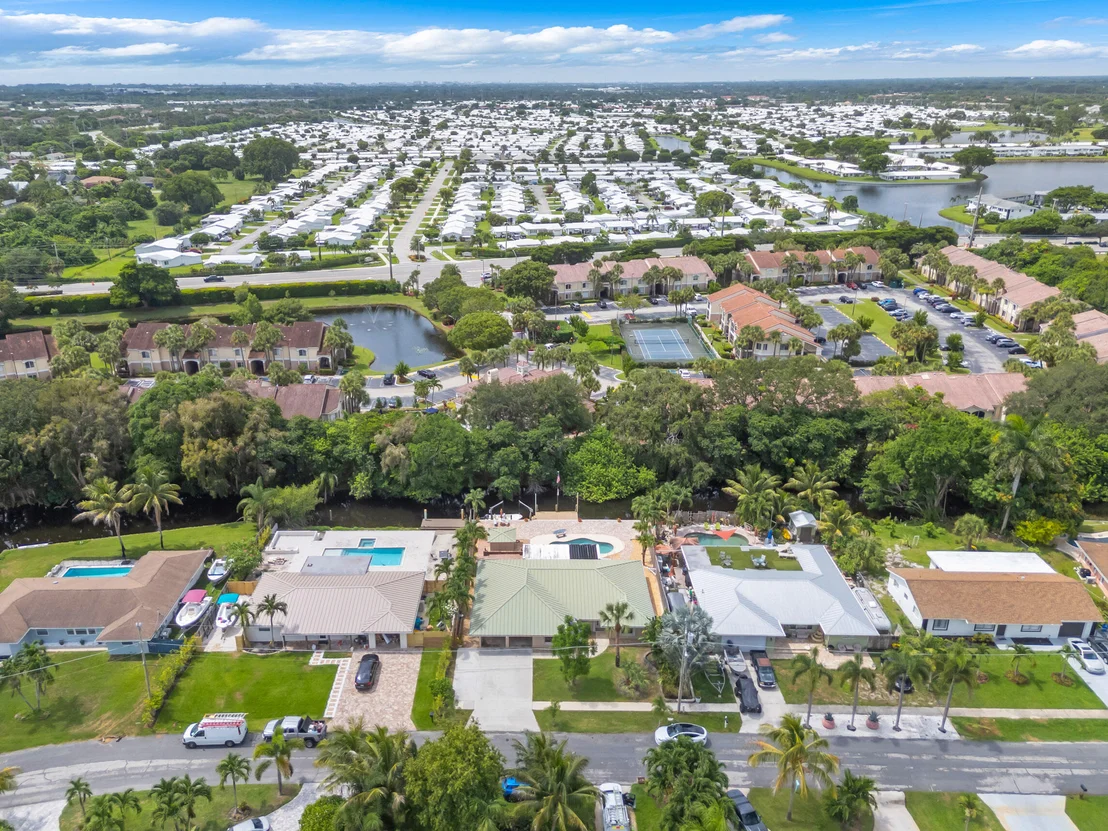 Photo of 1045 Coral Drive