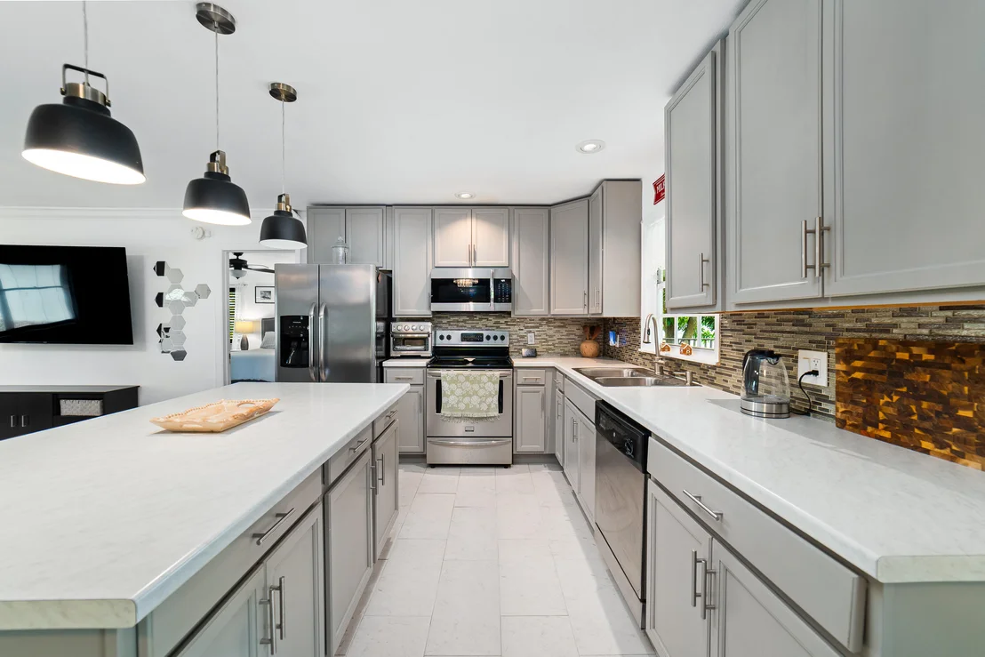 Photo of 110 W Mango Road