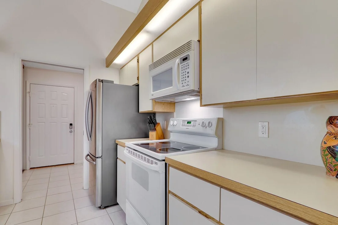 Photo of 408 River Edge Road