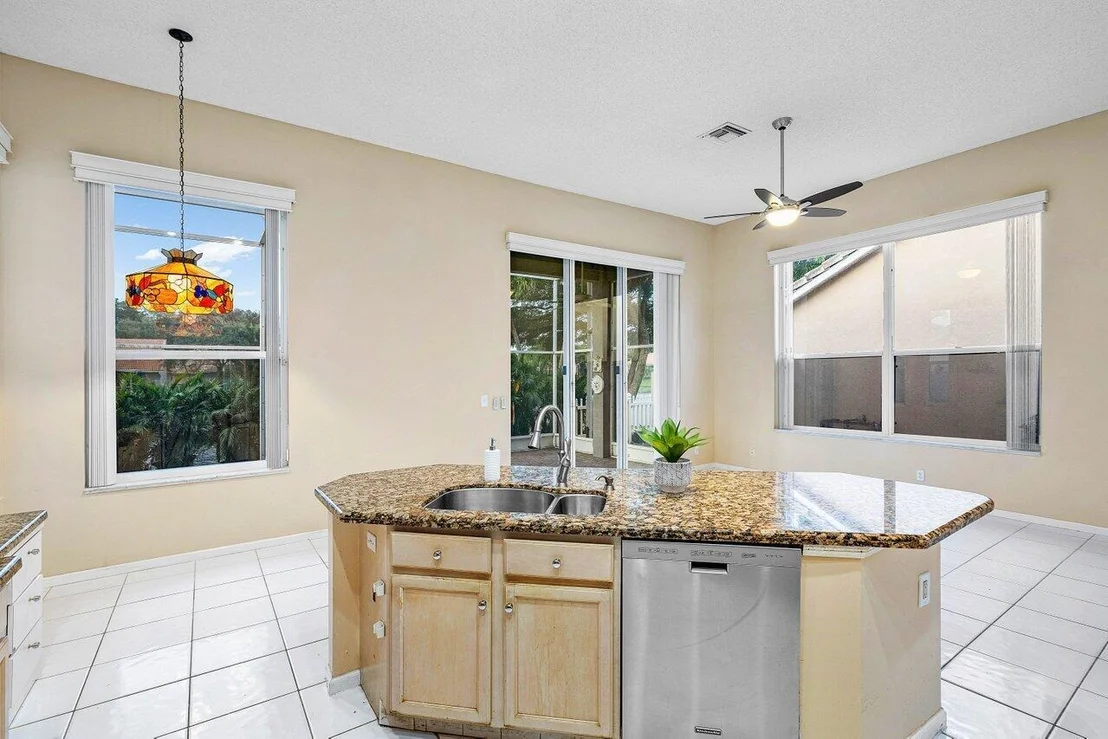 Photo of 5536 Grande Palm Circle