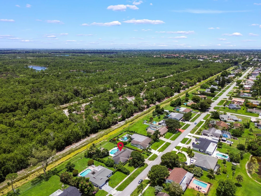 Photo of 7635 Oakmont Drive