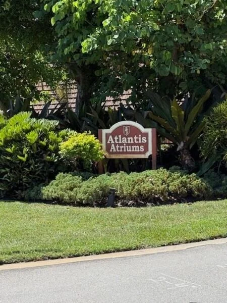 Photo of Unit D at 7 Atrium Circle