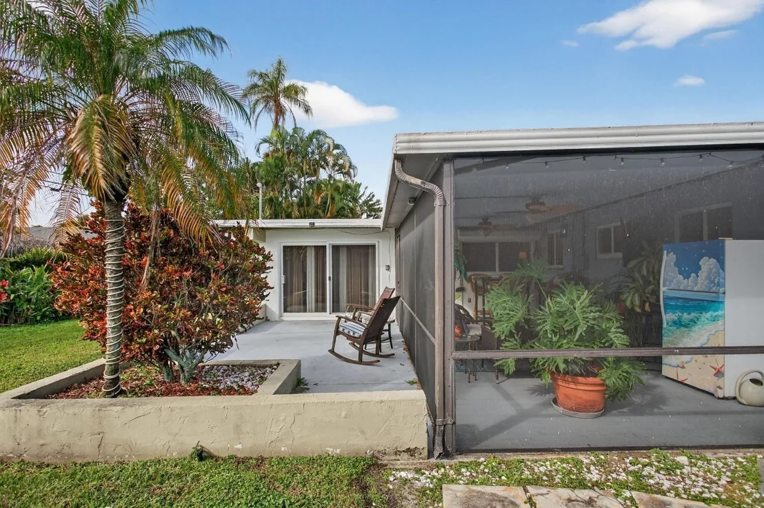 Photo of 1432 SE 2nd Street SE