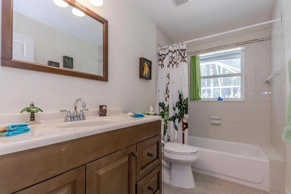 Photo of 17599 Alexander Run