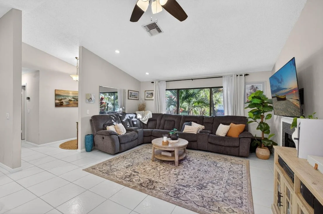 Photo of 154 Rosewood Circle