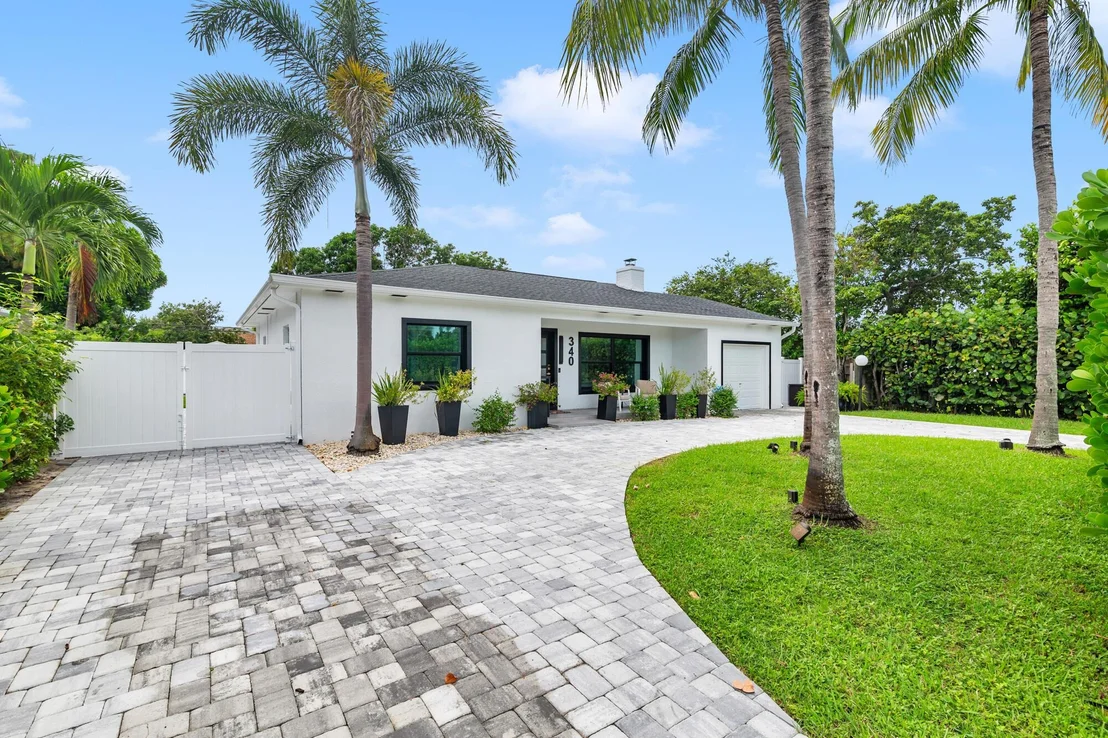 Photo of 340 Ellamar Road