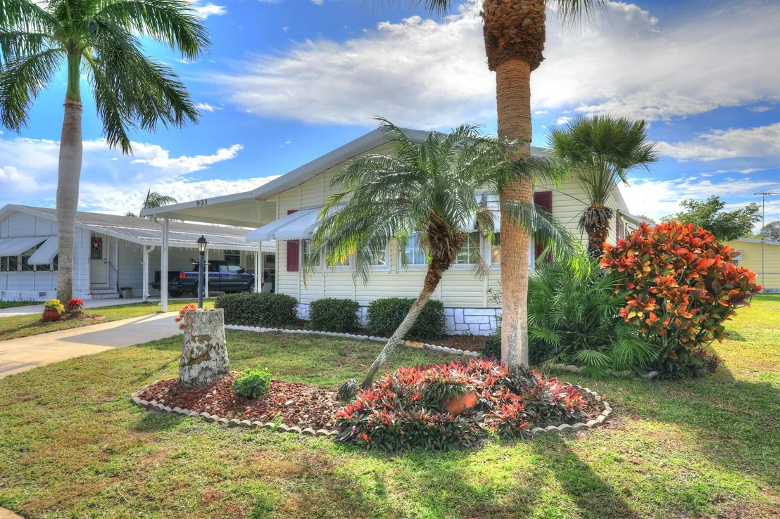 Photo of 931 Jacaranda Drive