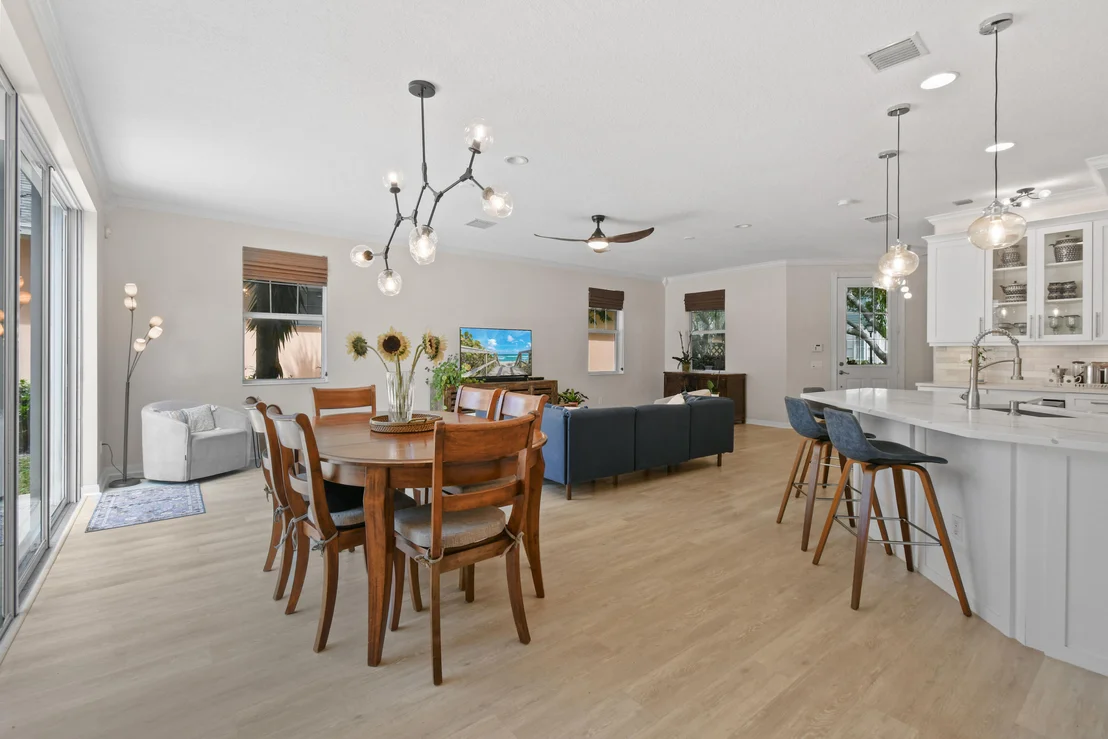 Photo of 2672 E Community Drive