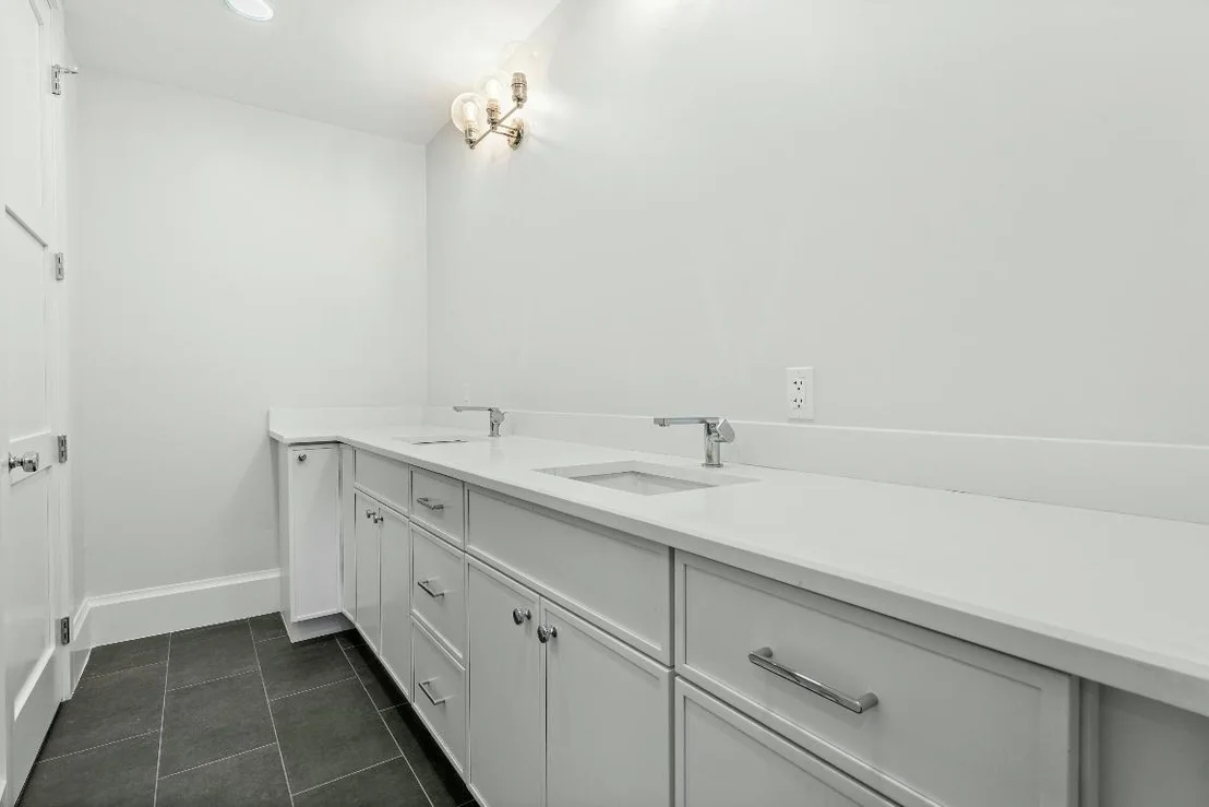 Photo of 4580 Oak Tree Court
