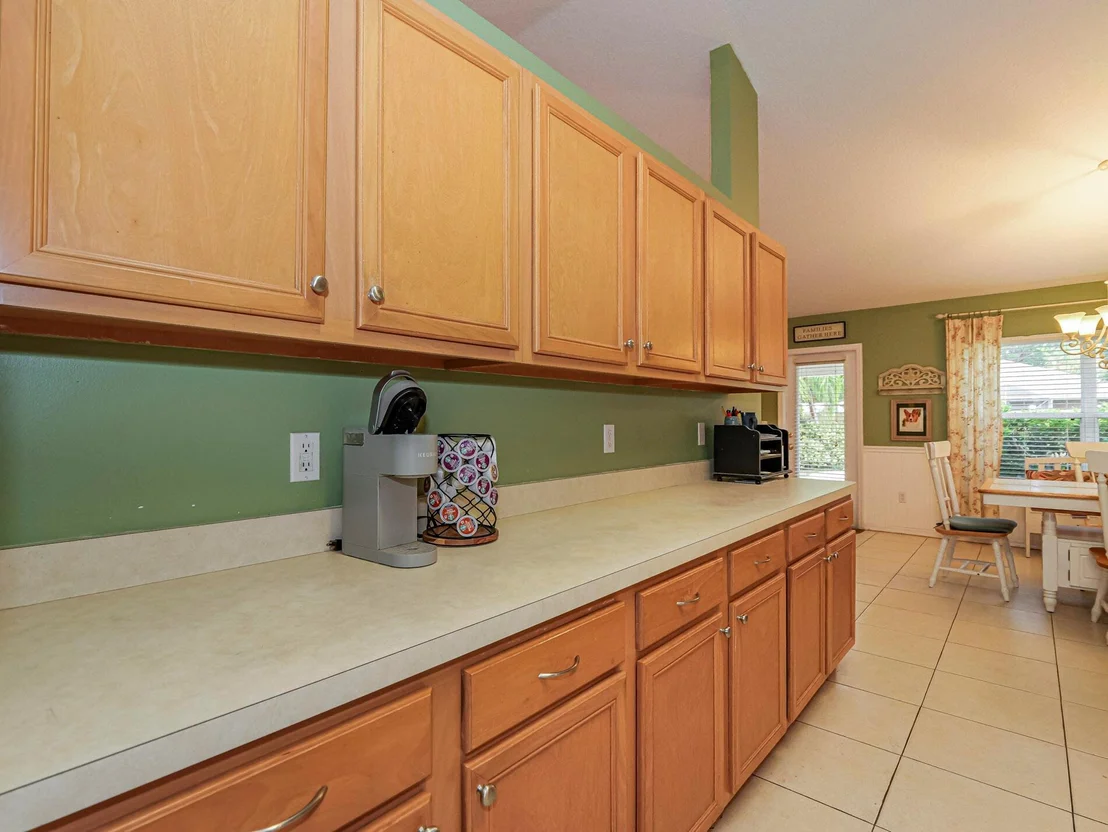 Photo of 752 46th Square